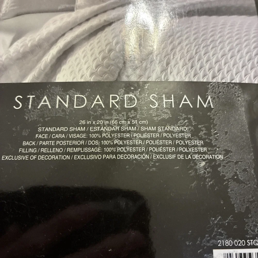 J Queen New York Zilara Standard Sham White New In Package
